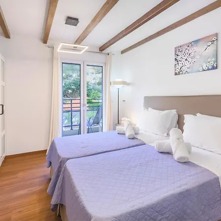 Homes Bluegreen - Beachfront, Pool, Garden And Bbq - Near Heraklion