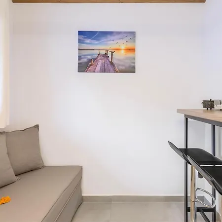 펜션 Homes Bluegreen - Beachfront, Pool, Garden And Bbq - Near Heraklion